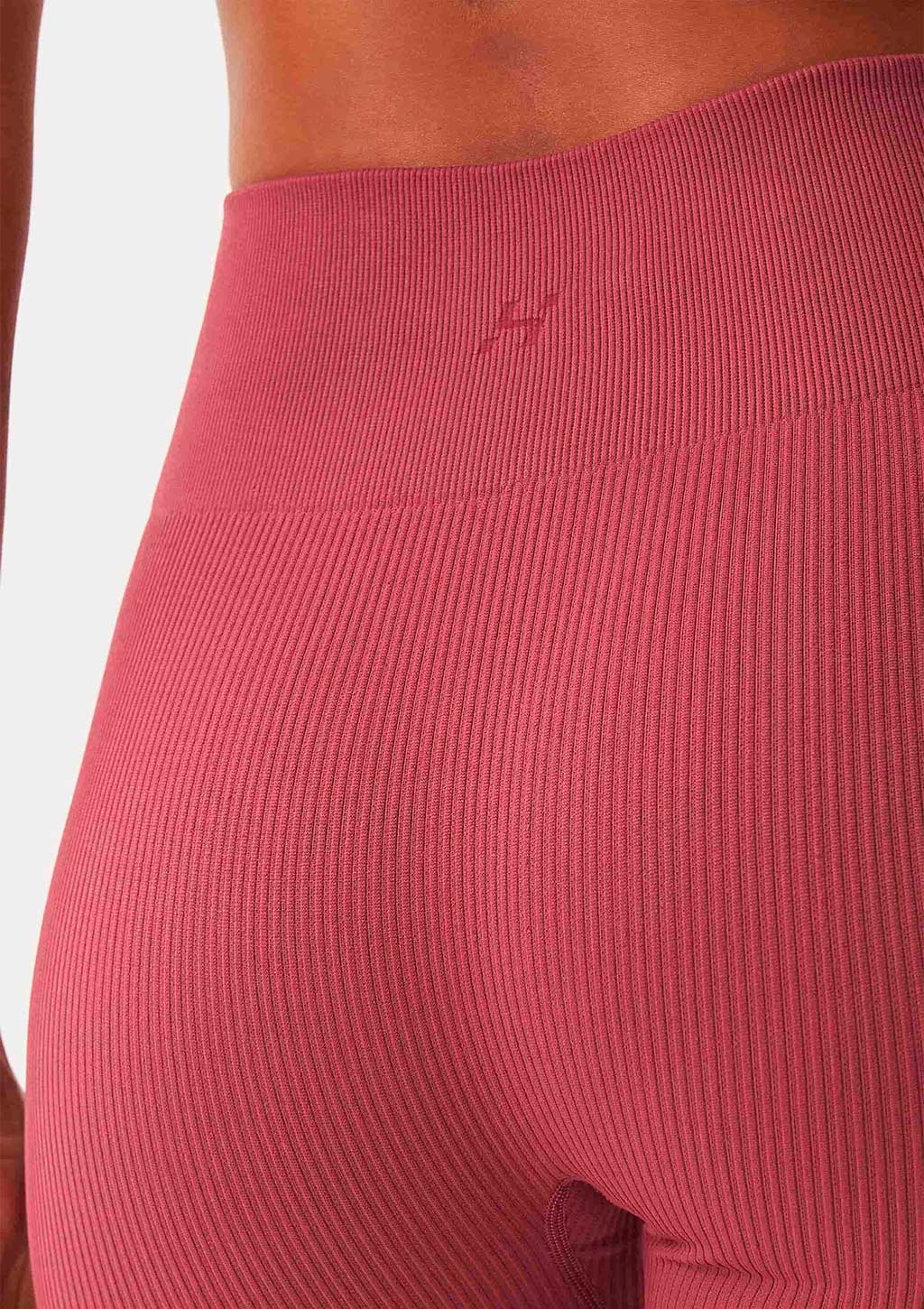 Bermuda Esportiva Biker Hering Sem Costura Feminina - Vinho