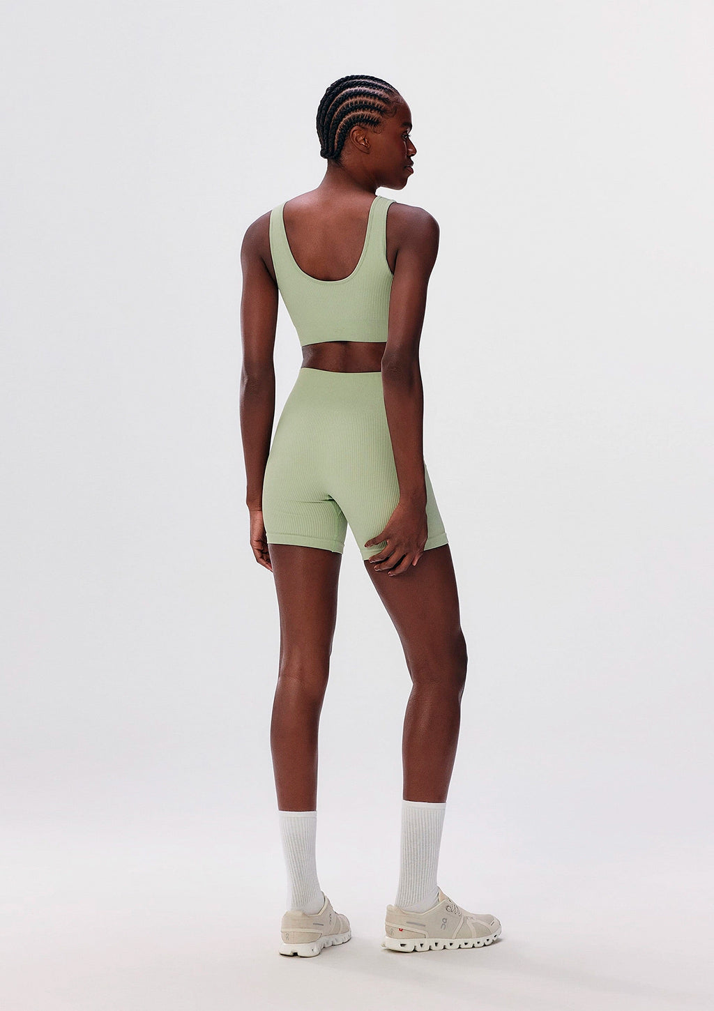 Bermuda Esportiva Biker Hering Sem Costura Feminina - Verde