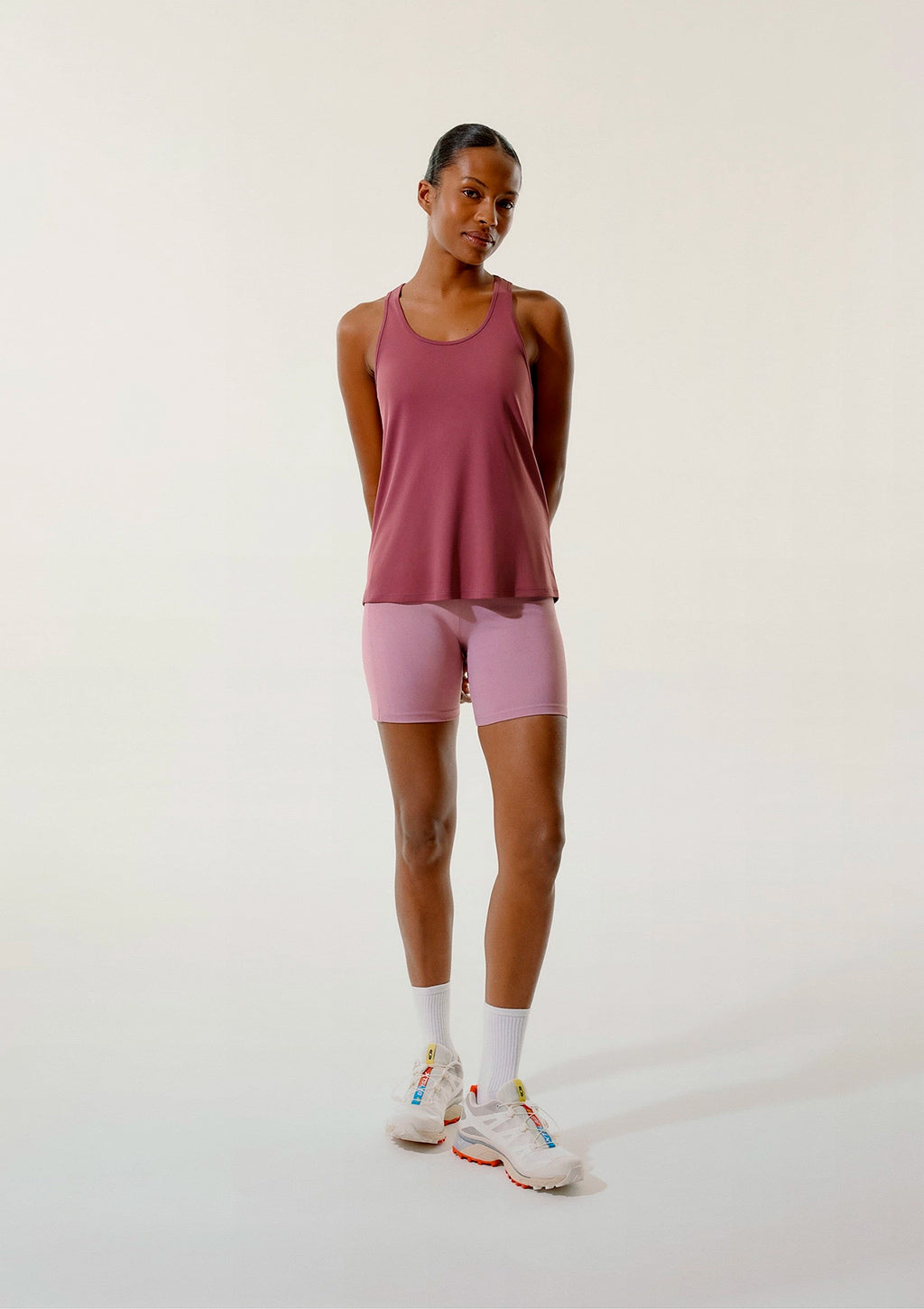 Camiseta Manga Curta Esportiva Hering Com Proteção UV Feminina - Roxo
