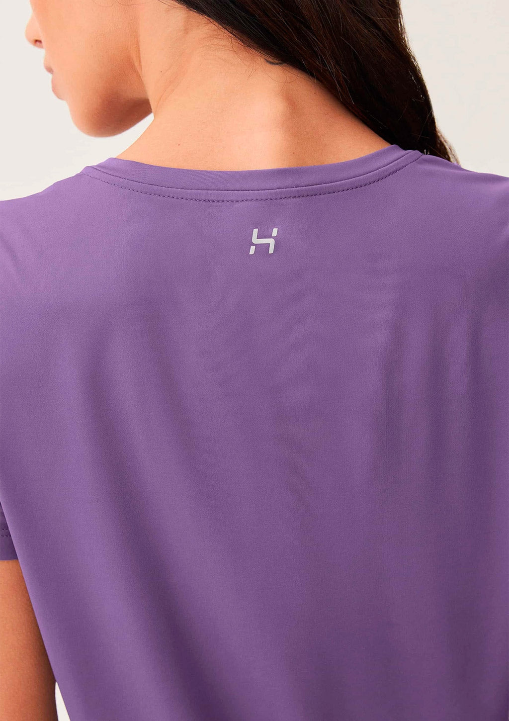 Camiseta Manga Curta Esportiva Hering Com Proteção UV Feminina - Roxo