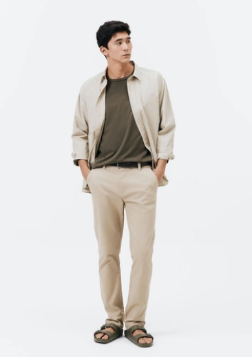 Calça Básica Hering Chino Slim Em Sarja Com Elastano Masculina - Bege
