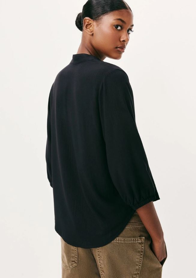 Blusa Hering Básica Feminina Manga 7/8 Bufante – Preto