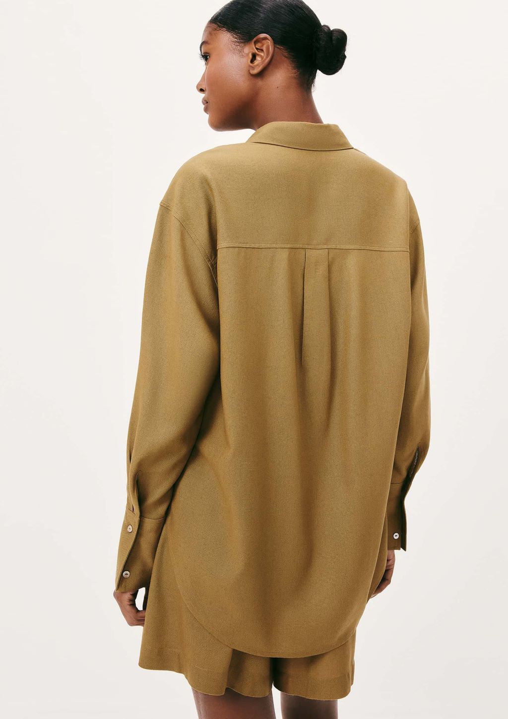 Camisa Oversized em Viscose e Linho Feminino Hering - Khaki