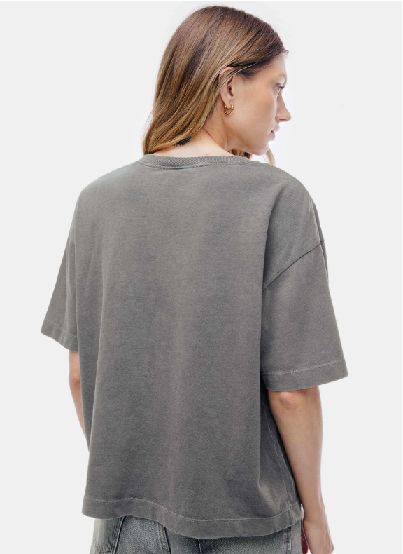 Camiseta Manga Curta Hering Estonada Com Bolso Feminina - Cinza