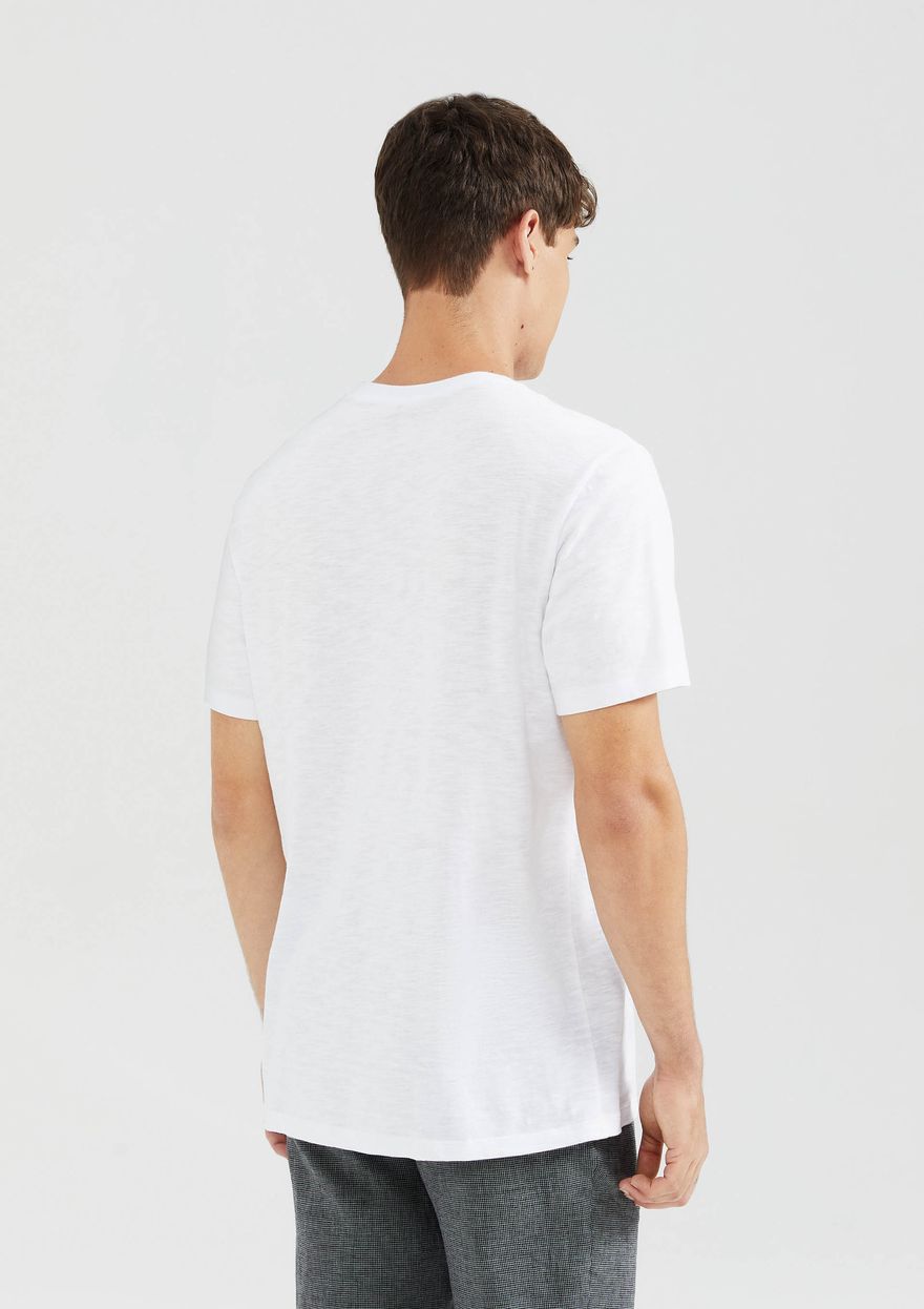 Camiseta Hering Comfort Em Malha Flamê Masculina - Branca