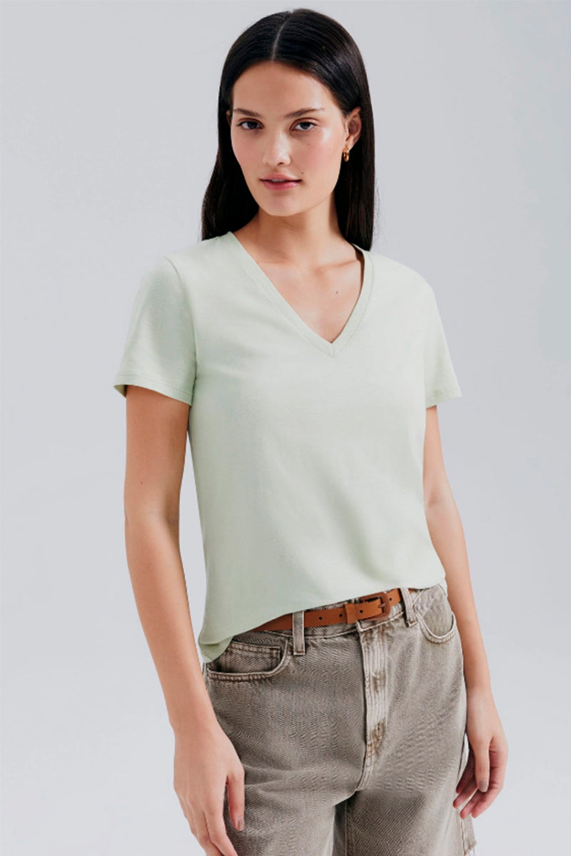 Blusa Básica Hering Decote V Feminina - Verde Claro