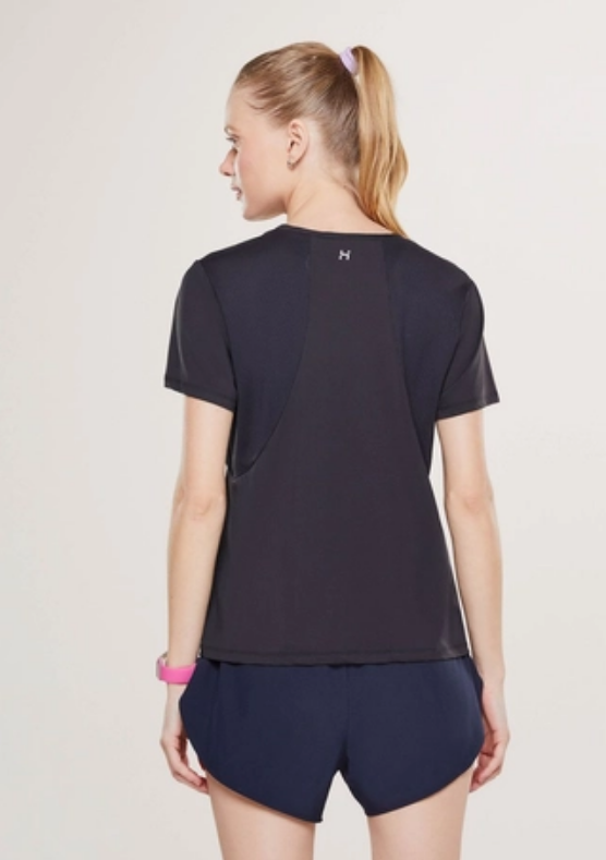 Camiseta Esportiva Hering Proteção Uv 50+ Feminina - Preta