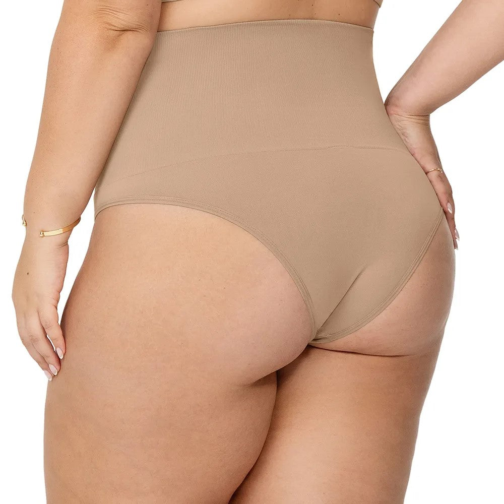 Calcinha Tanga Modeladora Alta Plus Size Zee Rucci - Bege