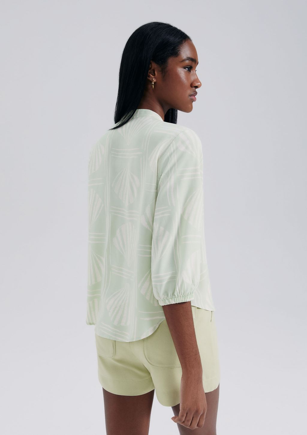 Blusa Estampada Decote V Manga Bufante Feminina Hering - Verde