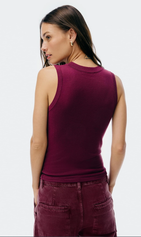 Regata Hering Feminina Slim Decote U Em Tricô De Viscose - Roxo