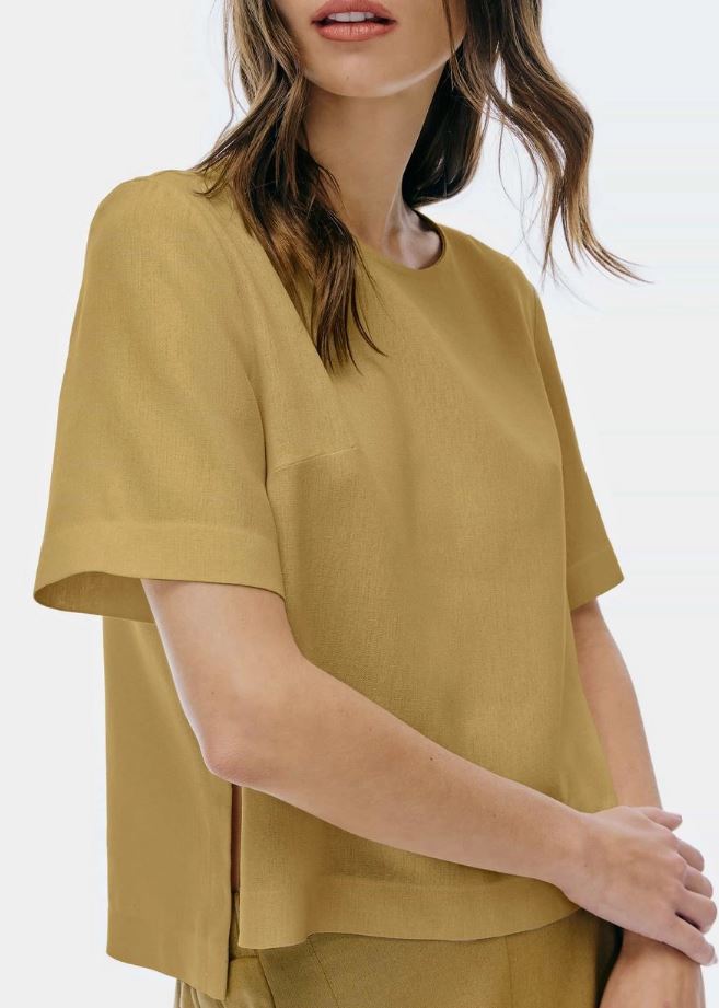 Blusa Manga Curta Hering Com Linho Feminina - Caqui