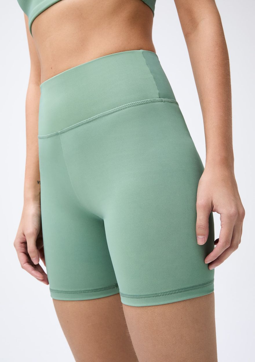 Bermuda Ciclista Hering Feminina
