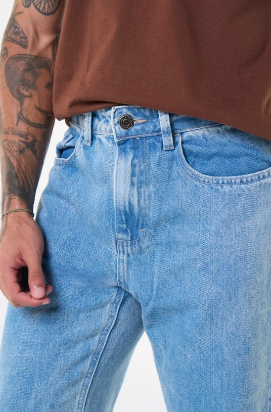 Camiseta Básica Hering Slim Masculina - Marrom