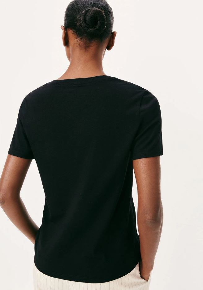 Blusa Hering Básica Feminina Manga Curta Decote V - Preto