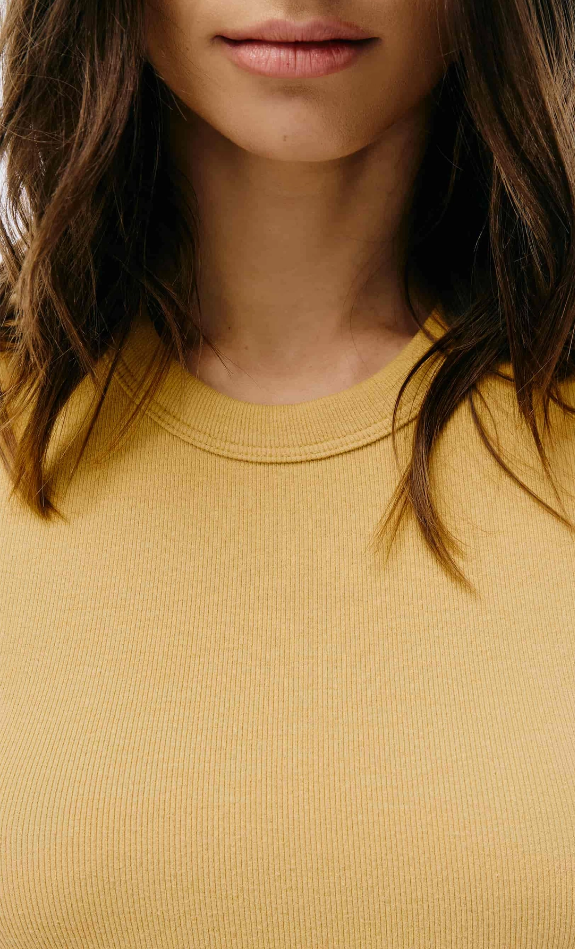 Blusa Feminina Hering Manga Curta Slim Em Ribana - Amarelo