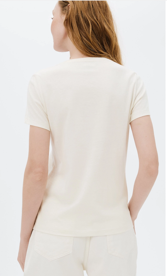 Camiseta Manga Curta Hering Slim World Básica Feminina - Creme