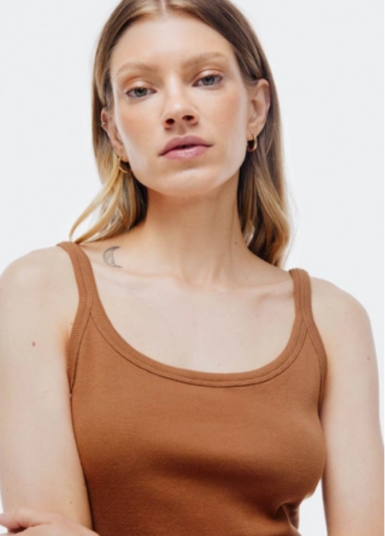 Blusa Regata Hering Decote U Em Ribana Feminina - Marrom