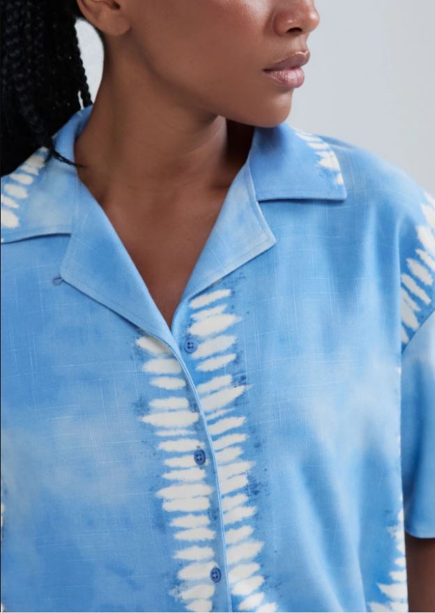 Camisa Hering Estampada Tie Dye Manga Curta Feminina - Azul