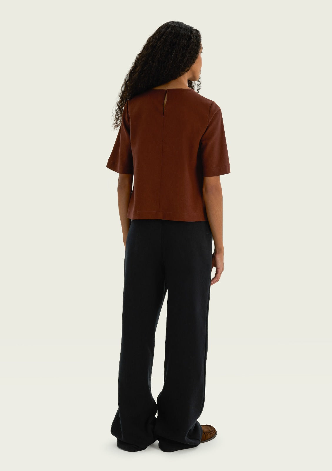 Blusa Feminina Manga Média Com Linho Hering - Marrom