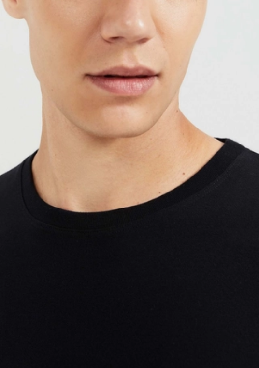 Camiseta Básica Hering Manga Longa Masculina - Preta