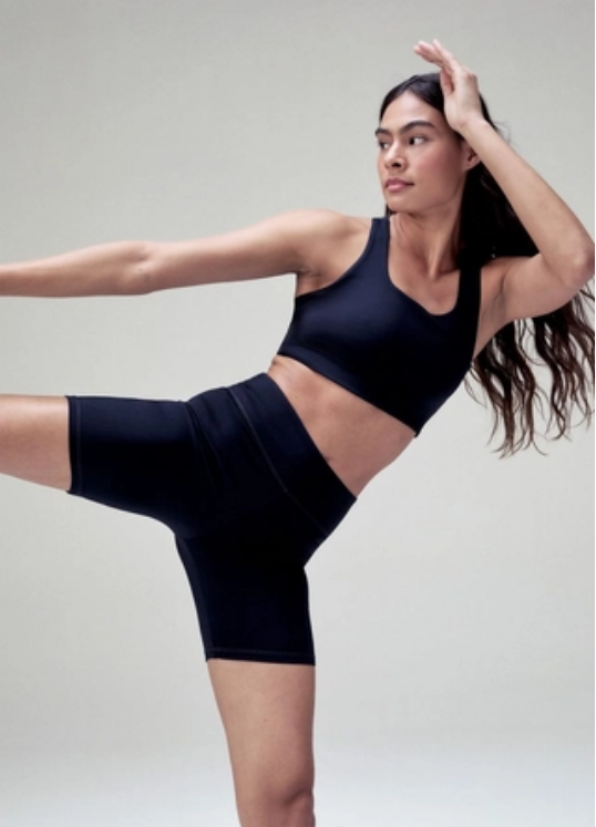 Bermuda Esportiva Hering Biker Com Fio Lycra Feminina - Preta