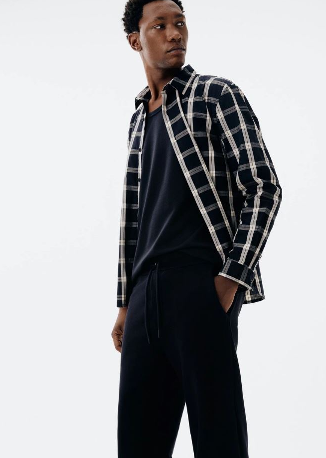 Calça Básica Hering Masculina Jogger em Moletom Peluciado - Preta