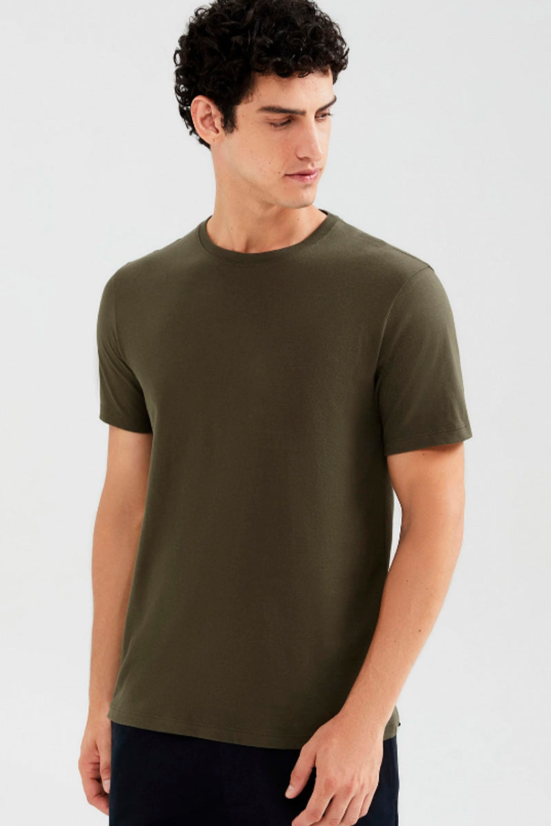 Camiseta Básica Hering World Masculina - Verde Militar