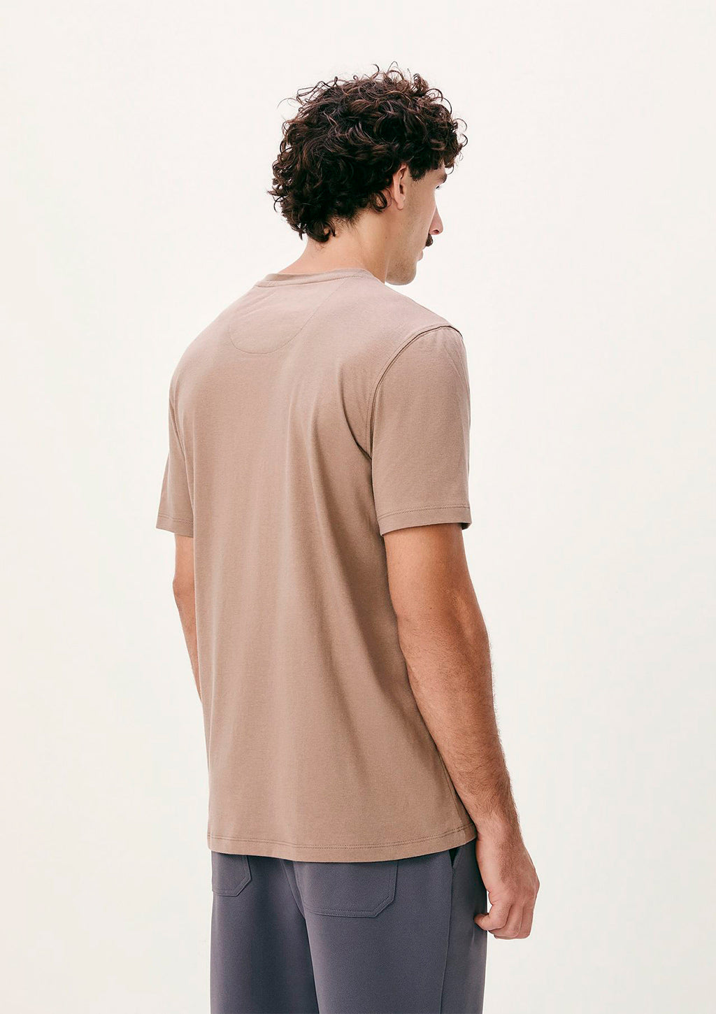 Camiseta Manga Curta Pima Hering Masculino - Marrom