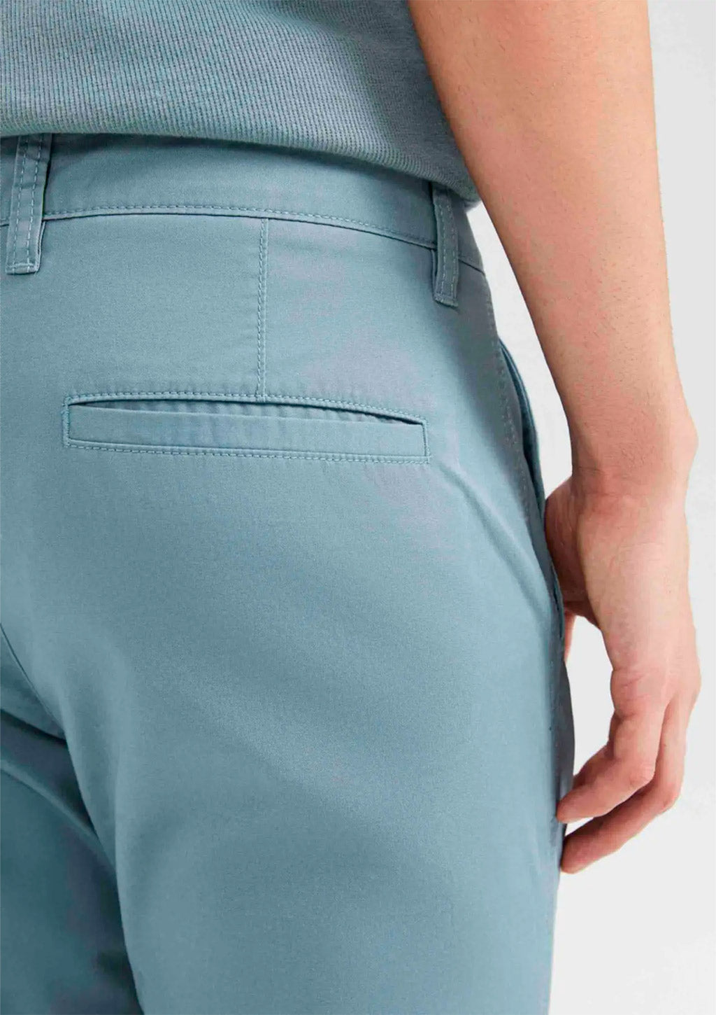 Bermuda Reta Chino Em Sarja Hering Masculina - Azul