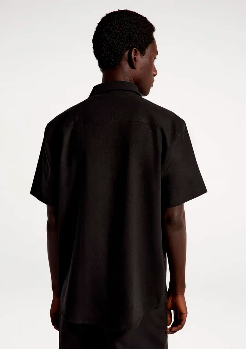 Camisa Manga Curta Slim Hering Com Linho Masculina - Preto