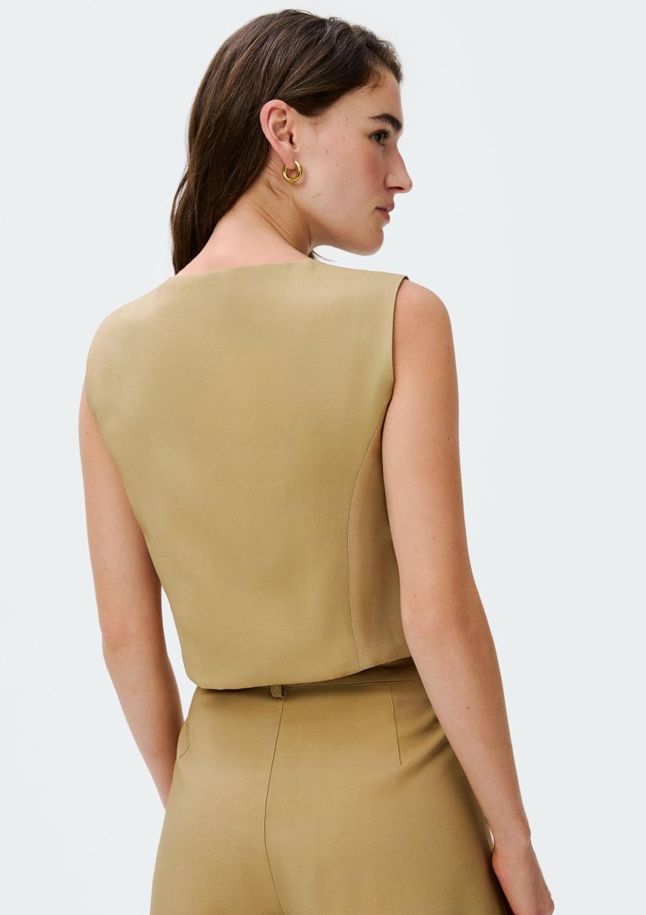 Colete Feminino Cropped Em Viscose Hering - Caqui