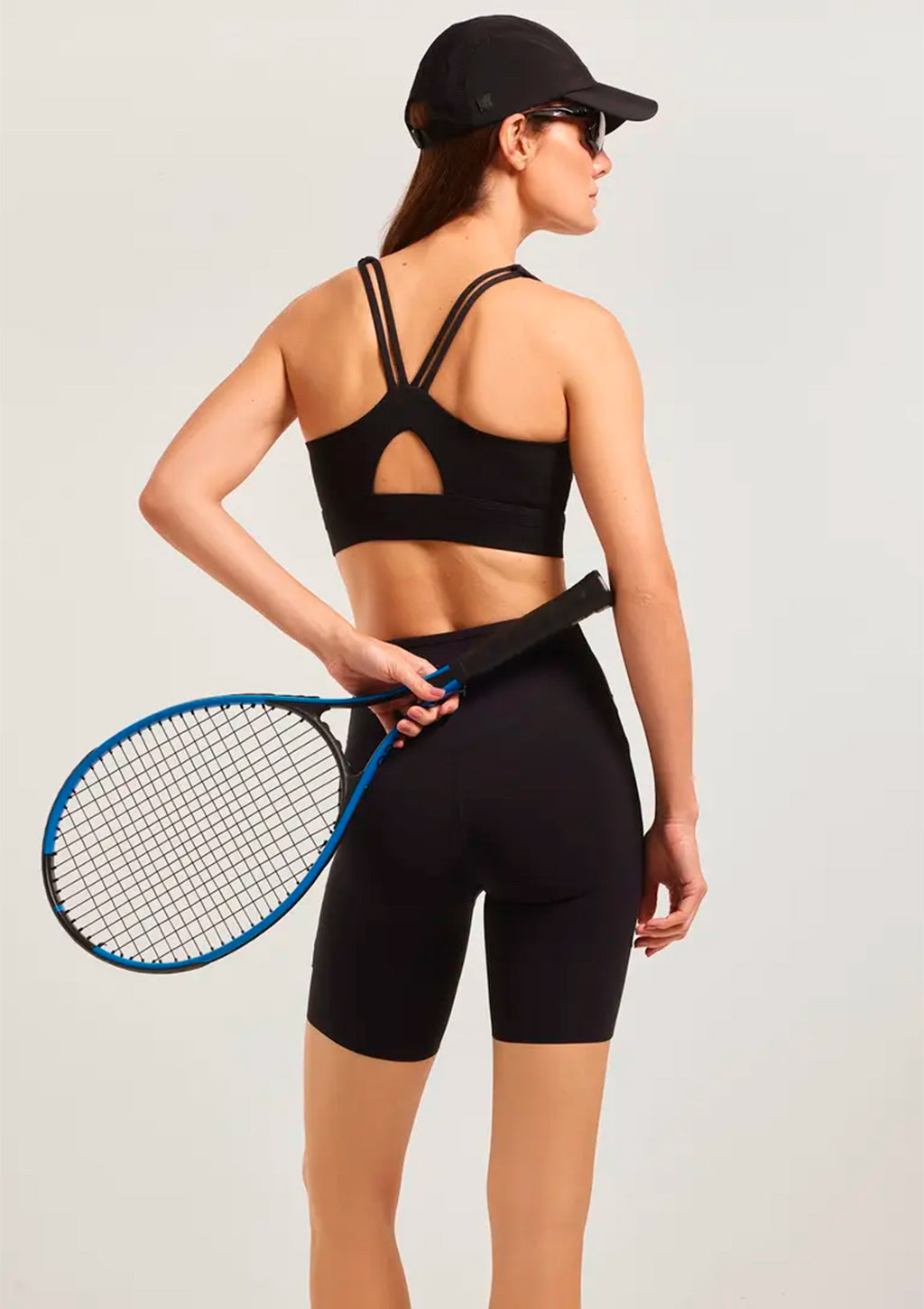 Bermuda Ciclista Corte A Laser Hering Com 6 Bolsos Feminina - Preto