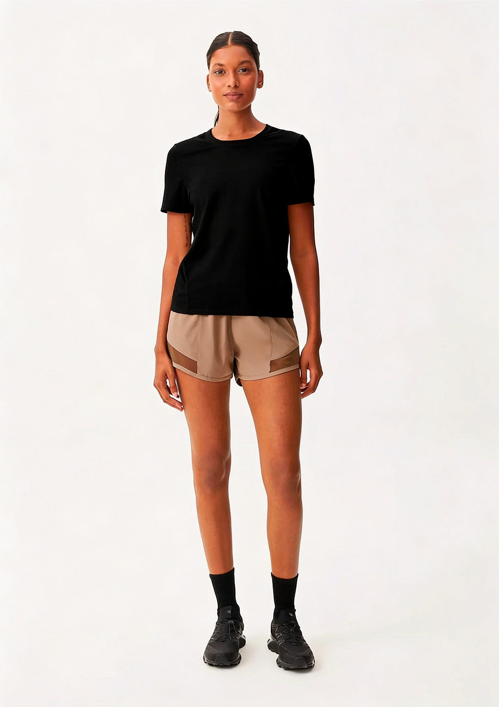 Camiseta Manga Curta Esportiva Com Tule Hering Feminina - Preto