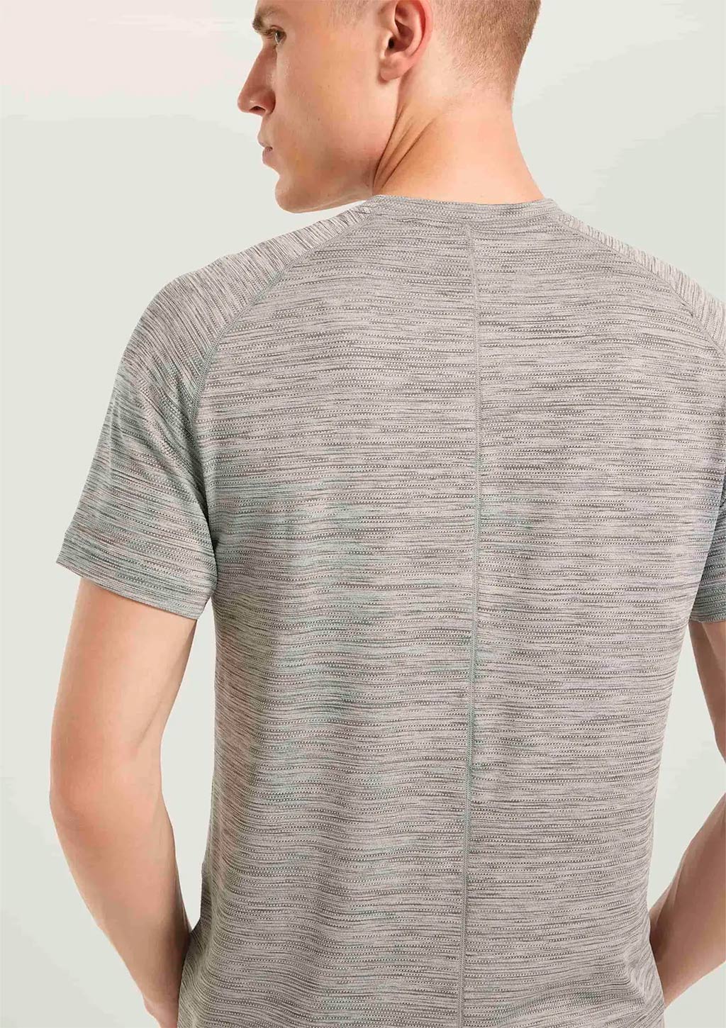Camiseta Manga Curta Esportiva Hering Moove Secagem Rápida Masculino - Verde