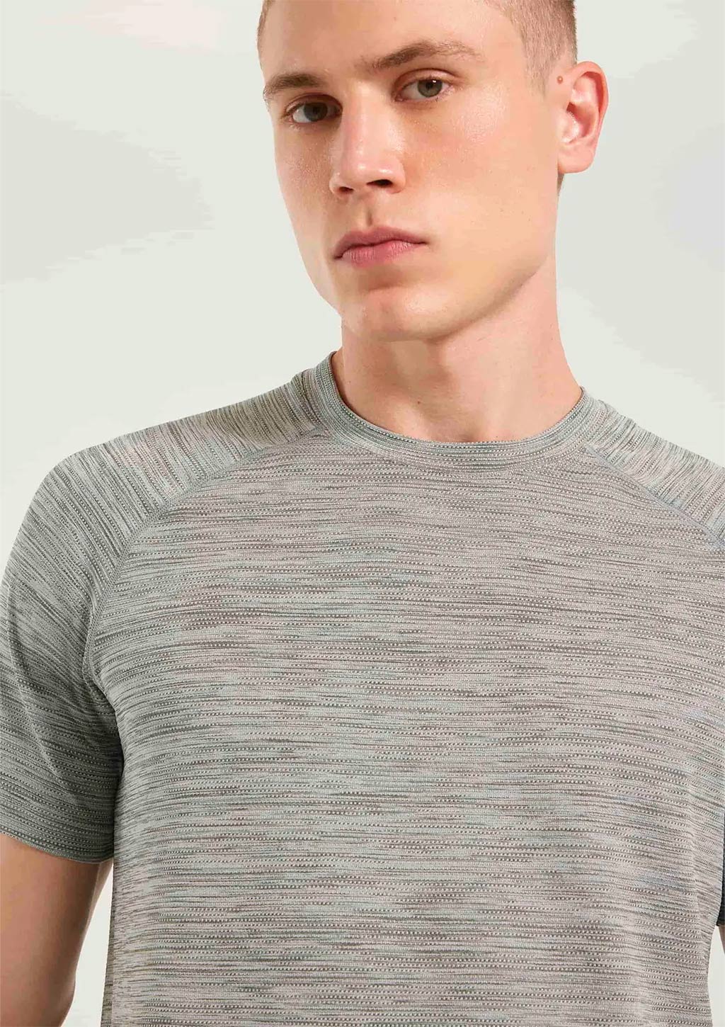 Camiseta Manga Curta Esportiva Hering Moove Secagem Rápida Masculino - Verde
