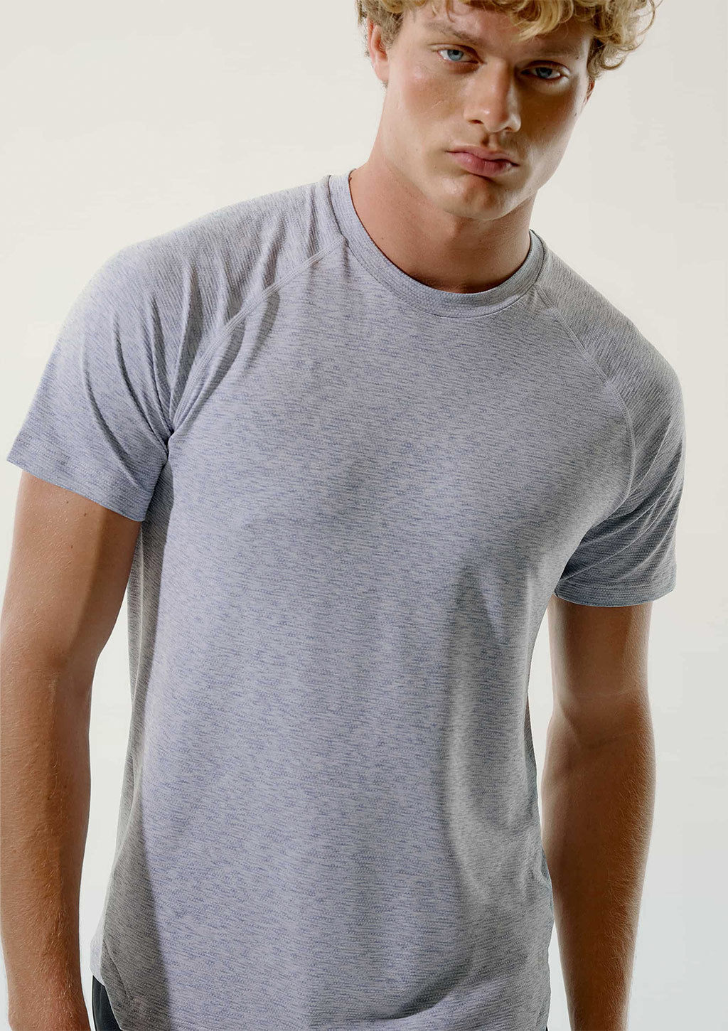 Camiseta Manga Curta Esportiva Moove Secagem Rápida Hering Masculino - Cinza