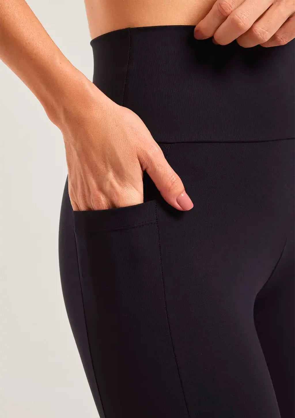 Calça Legging Esportiva Hering Com Fio Lycra Feminina - Preto